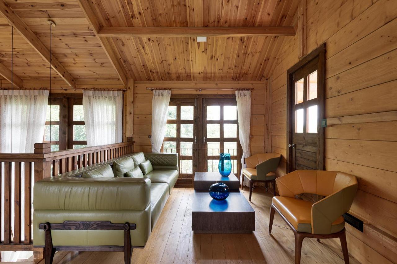 The Pine Loft Villa Bangalore Bagian luar foto